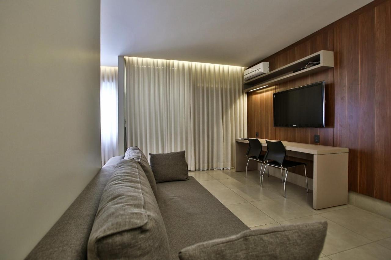 Executive Suite,1089525528:JPEG