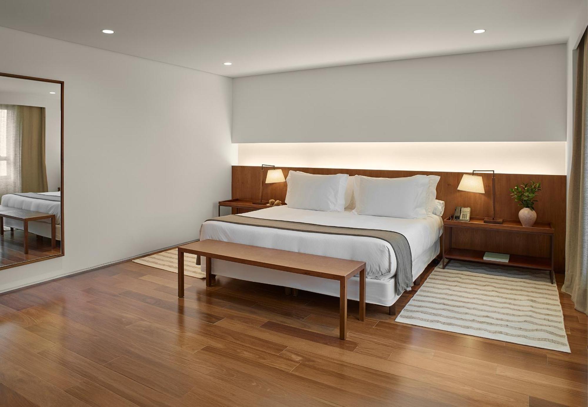 Deluxe King Room,1651230224:JPEG