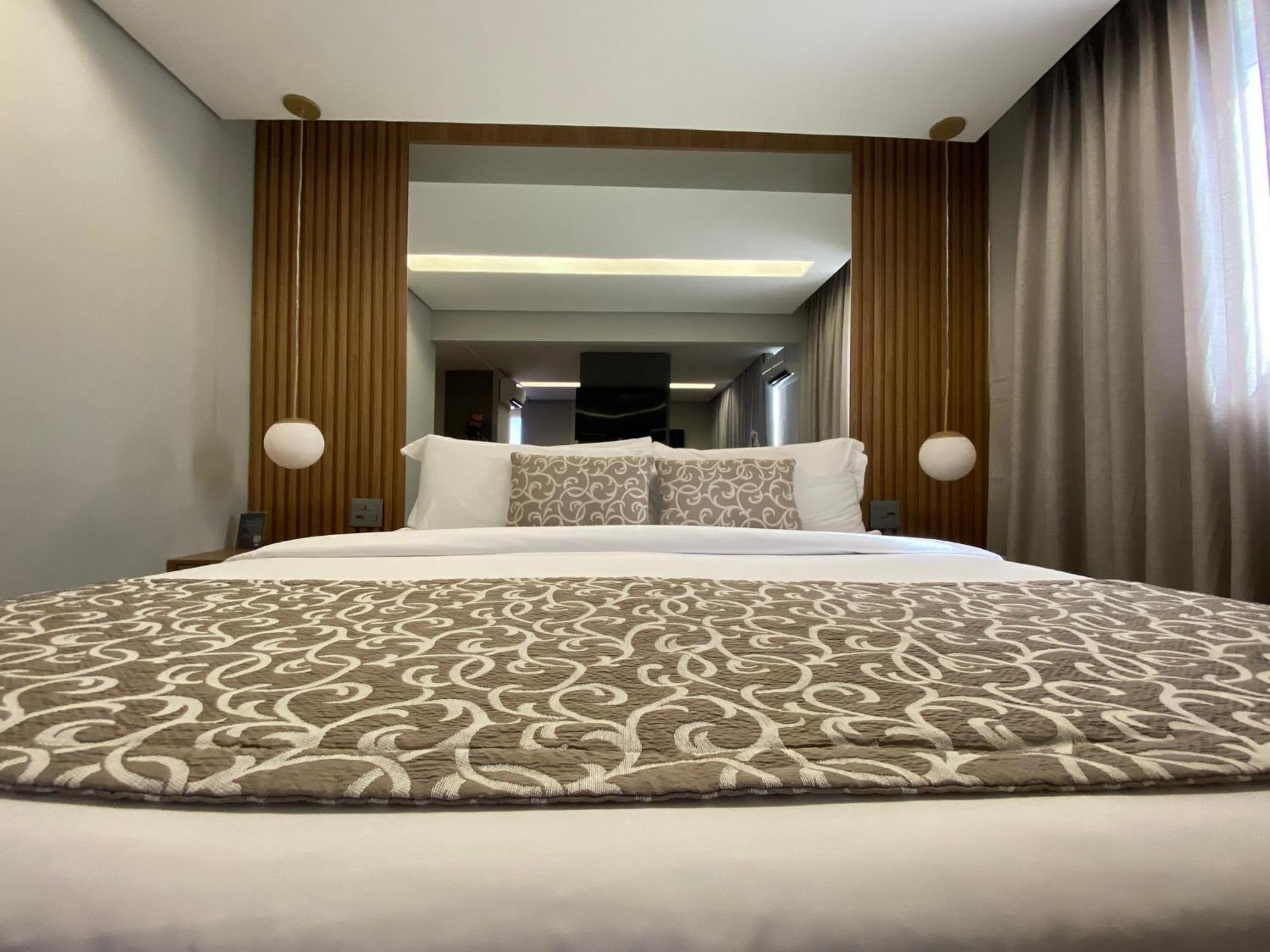 Penthouse Suite Spa Bath Panoramic View